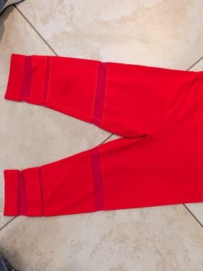 Vibrant Red Women's Performance Leggings